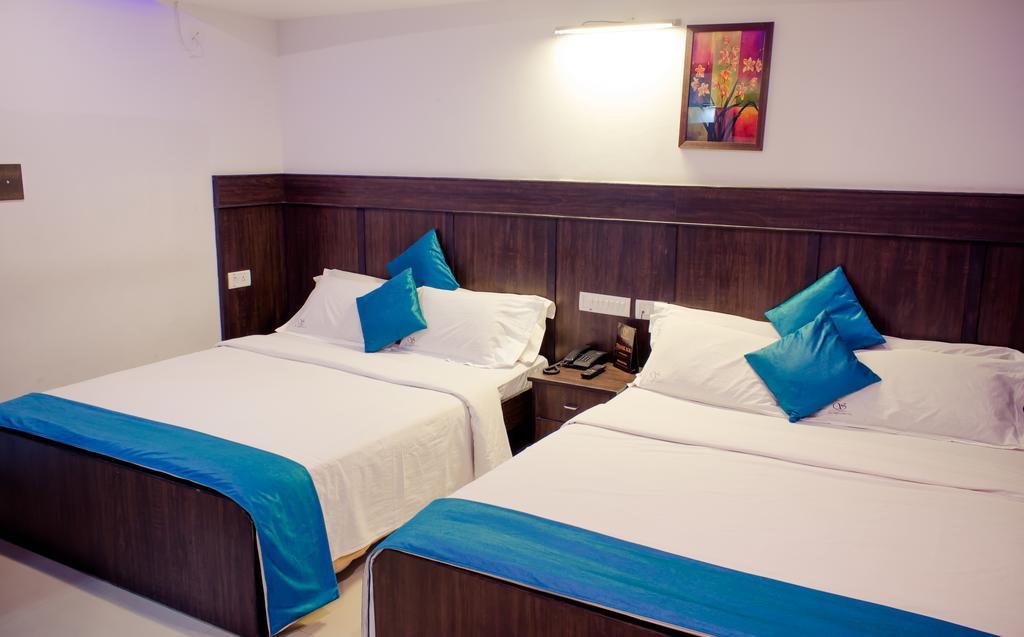 The Signature Inn Μπανγκαλόρ Δωμάτιο φωτογραφία